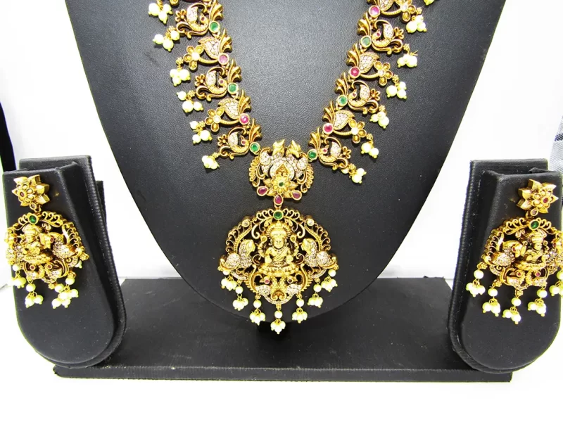 Antique Necklace - Image 4
