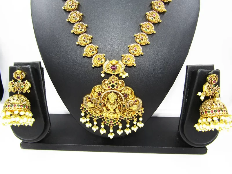 Antique Necklace - Image 4