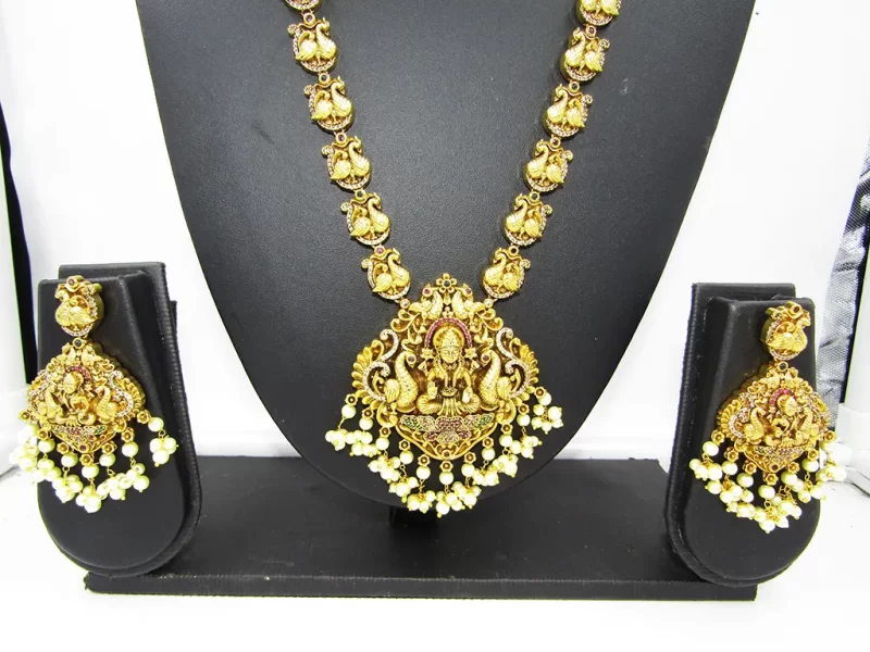 Antique Necklace - Image 4