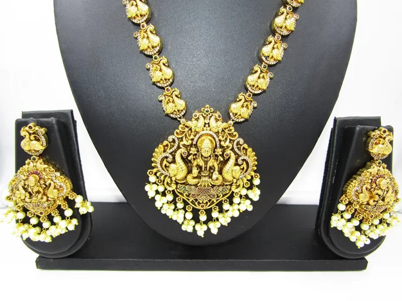 Antique Necklace - Image 4